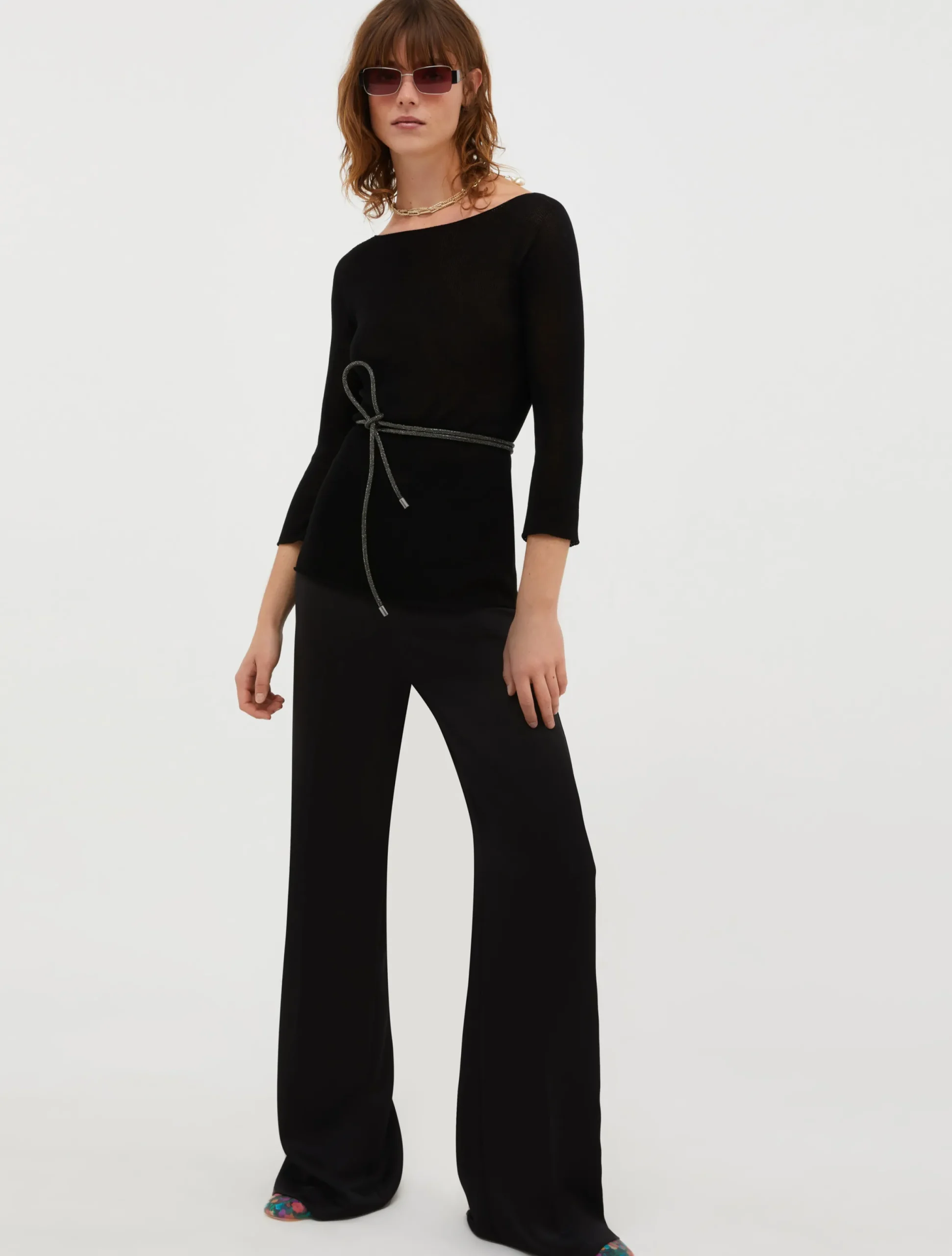 Boat-neck knitted jumper
