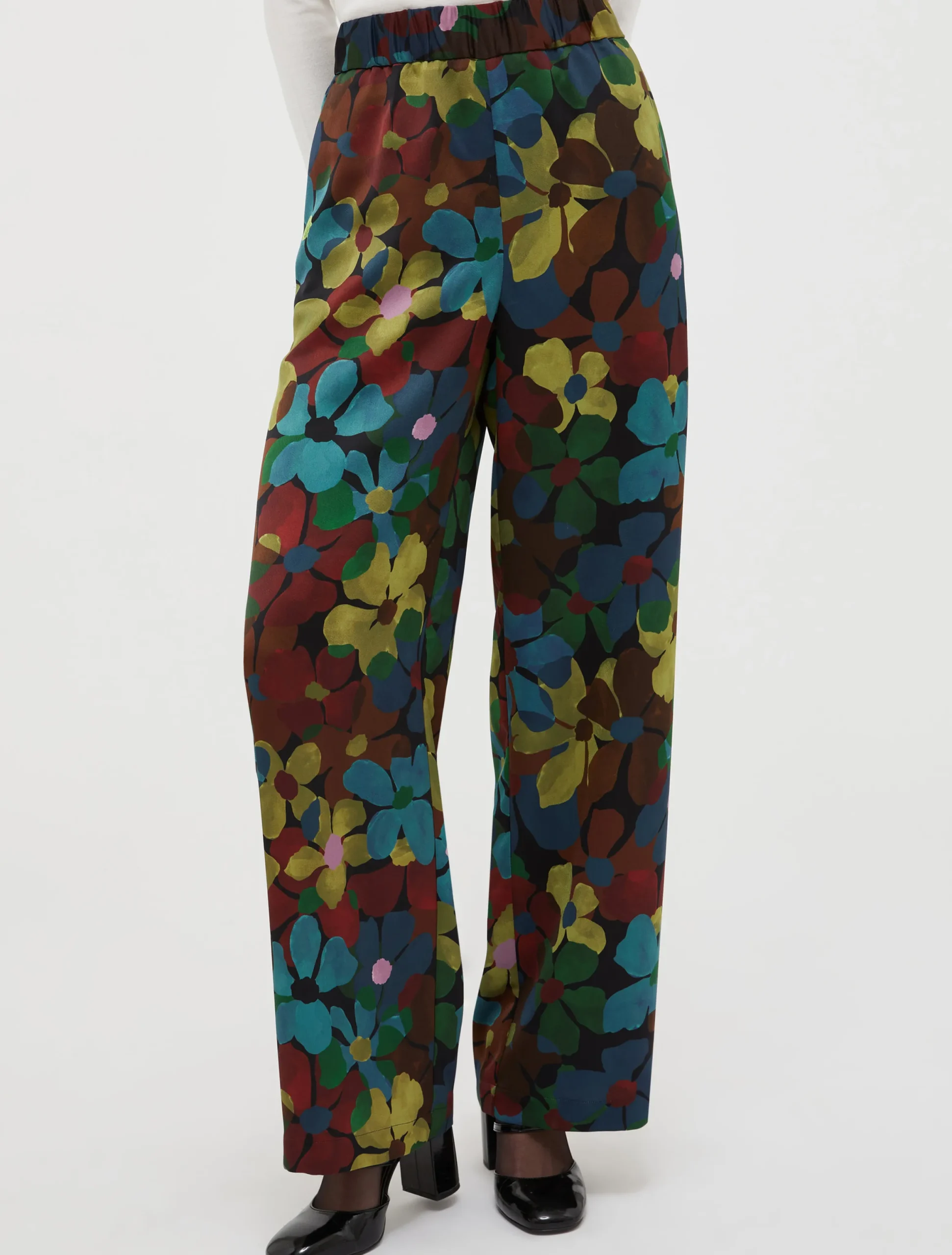 Camouflage-print wide-leg trousers