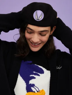 Cap MAX&Co. with Looney Tunes
