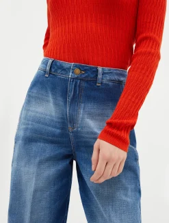 Carrot-fit stretch-denim jeans