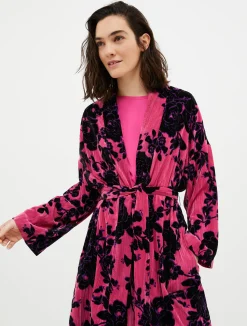 Crinkle-effect velvet coat
