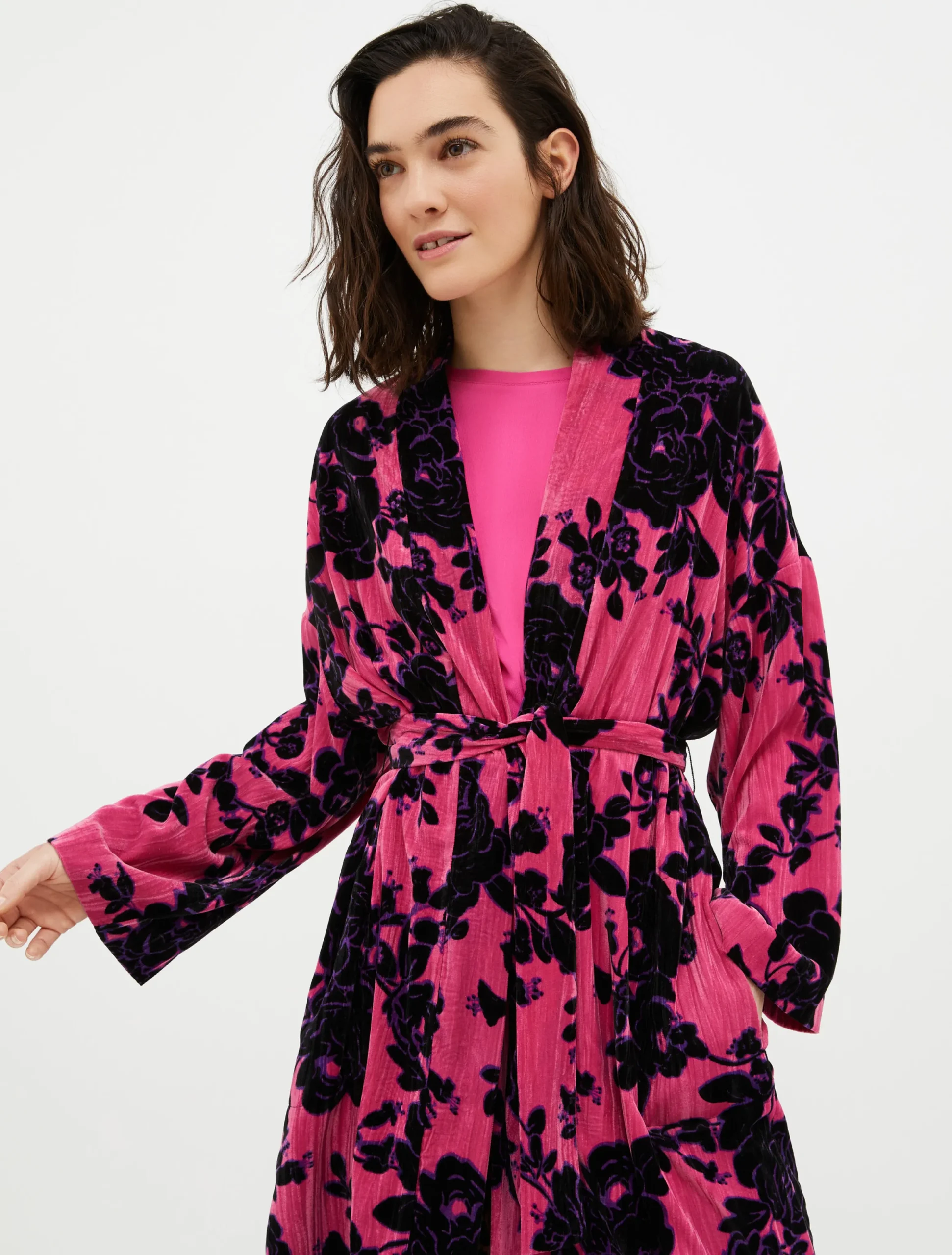 Crinkle-effect velvet coat