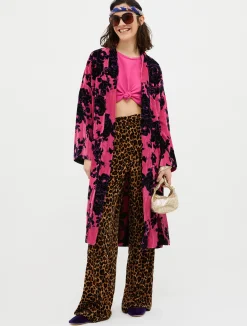 Crinkle-effect velvet coat