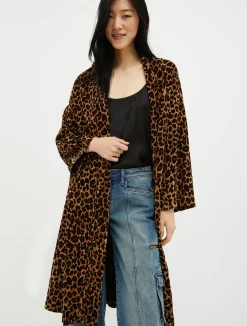 Crinkle-effect velvet coat