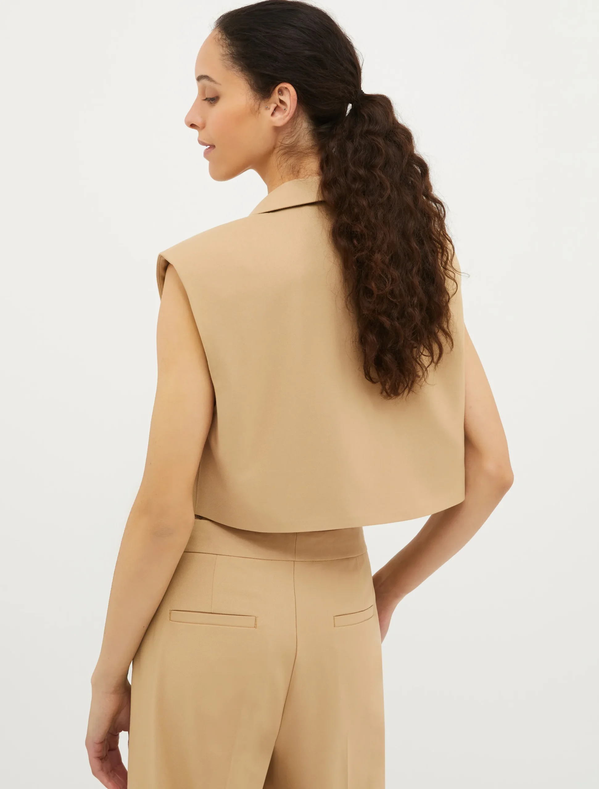Cropped plunge-neck waistcoat