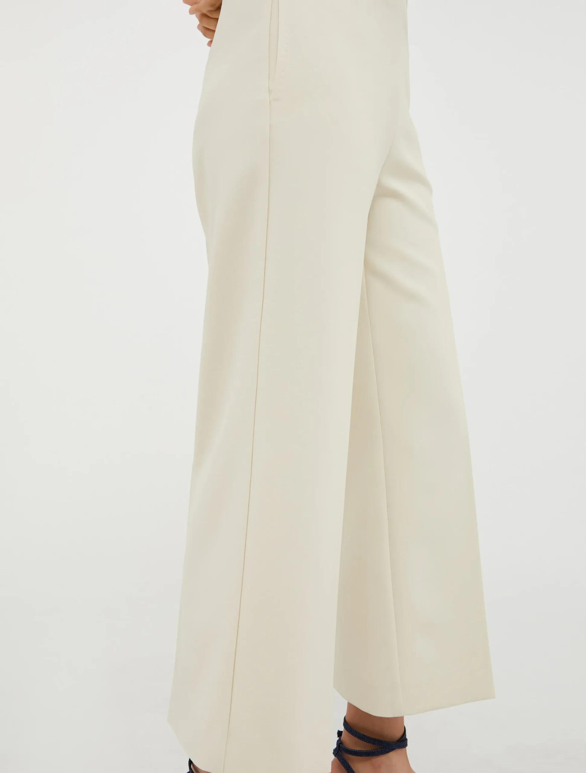 Cropped wide-leg trousers