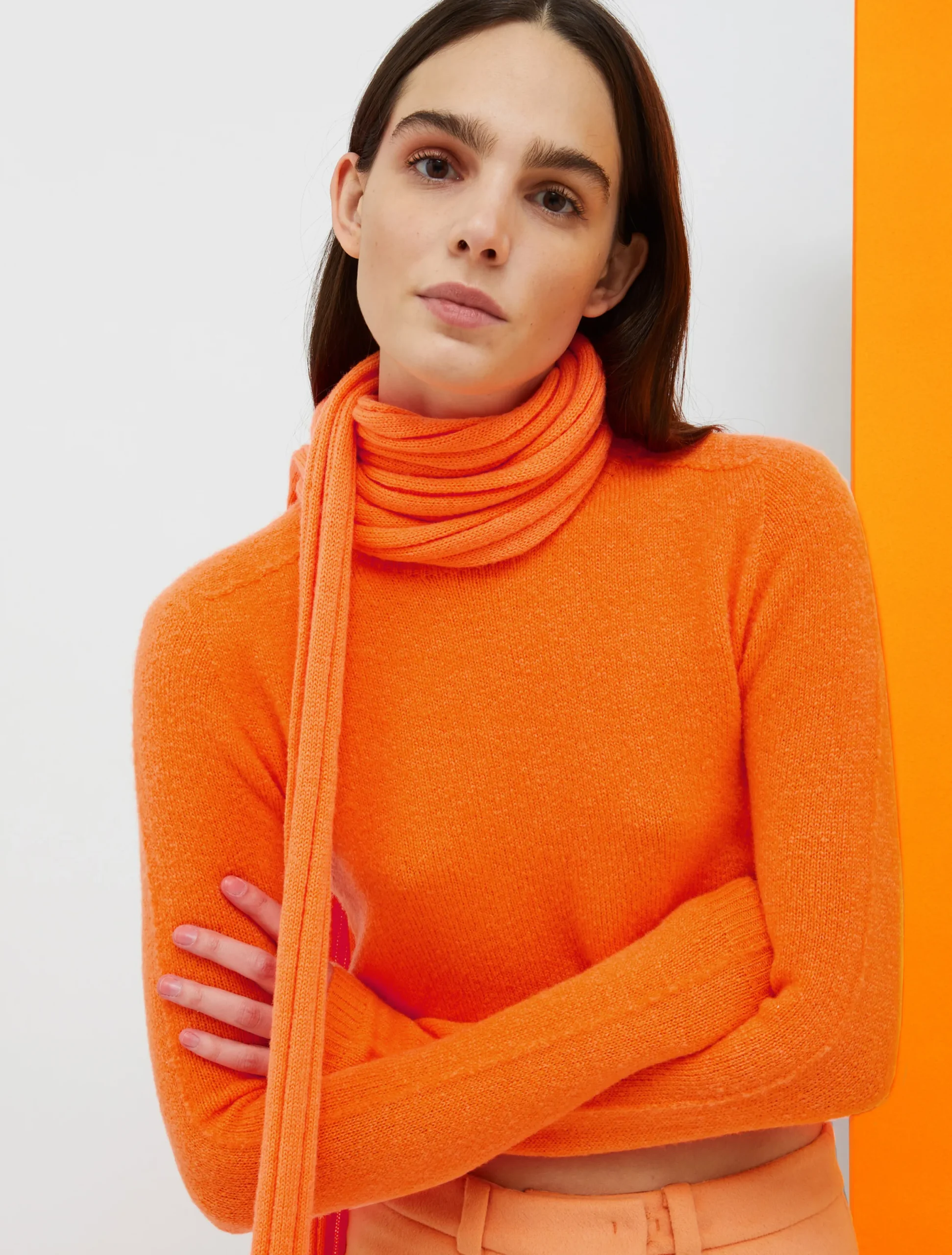 De-Coated with Anna Dello Russo ribbed scarf