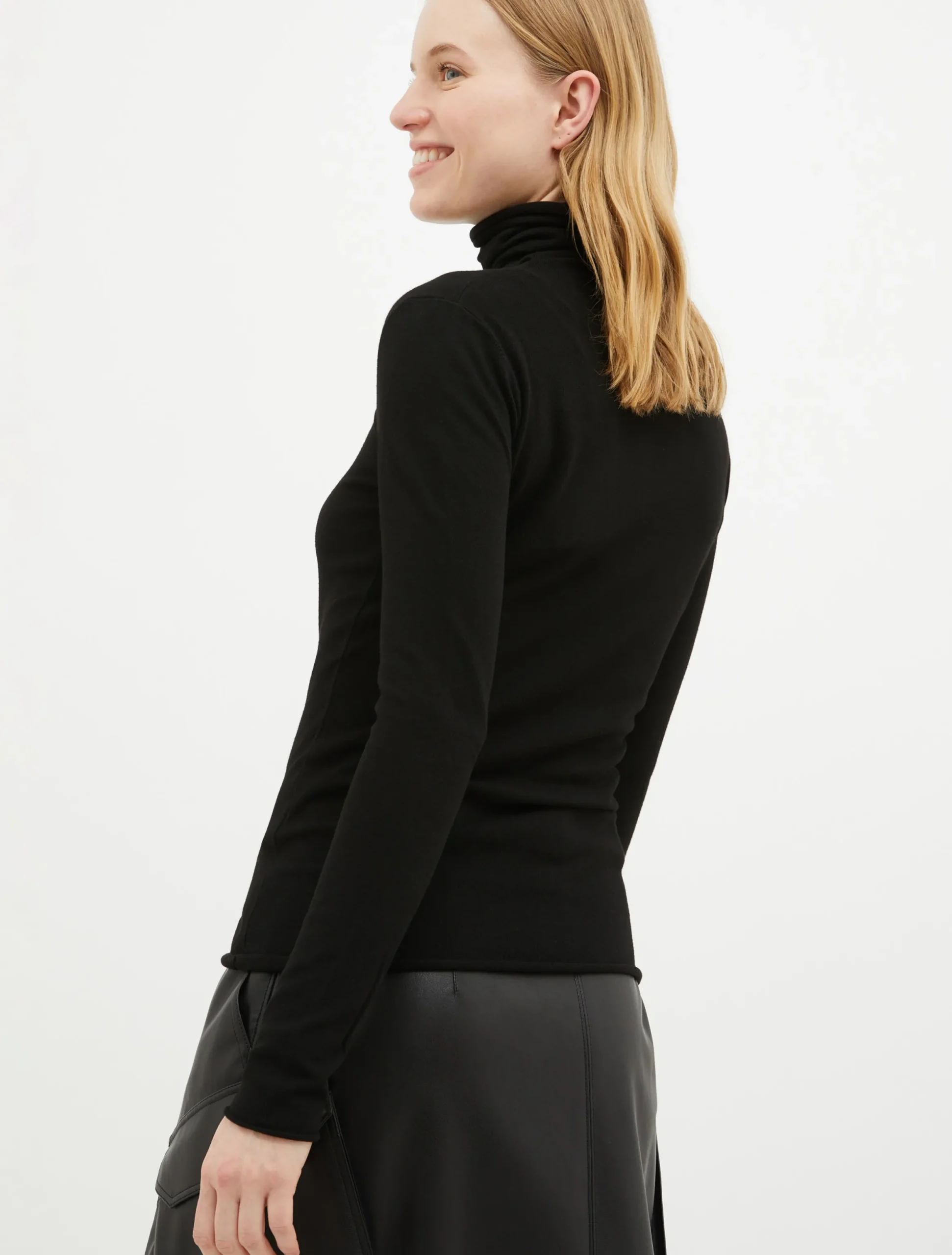 High-neck jumper