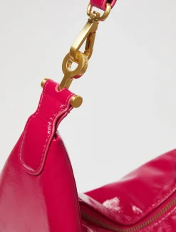 Hug patent-leather bag