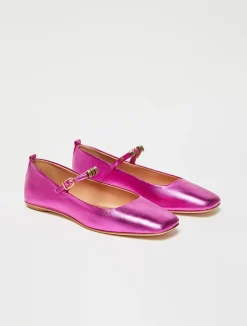 Laminated leather ballet flats