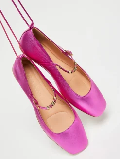 Laminated leather ballet flats
