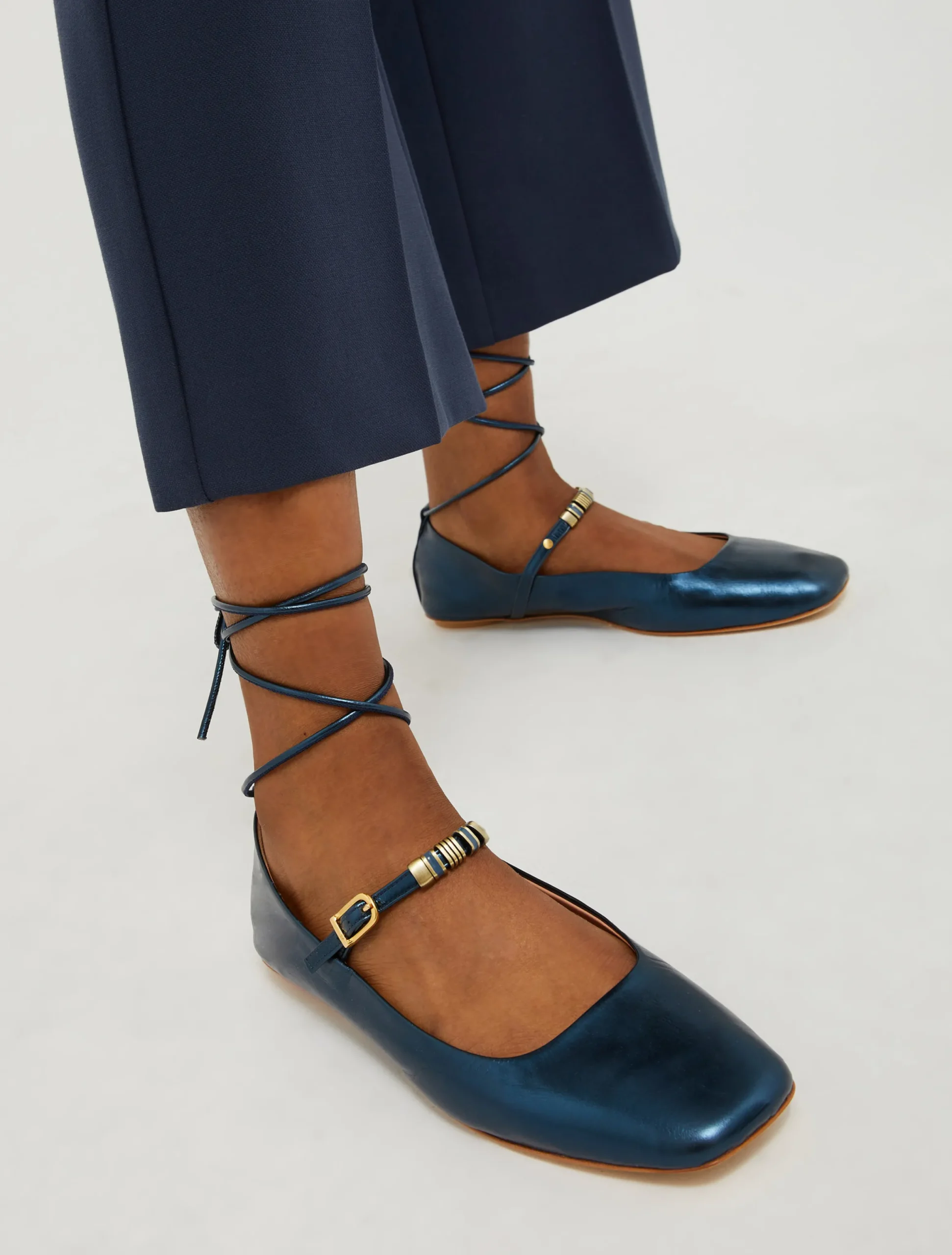 Laminated leather ballet flats