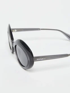 Oval butterfly sunglasses