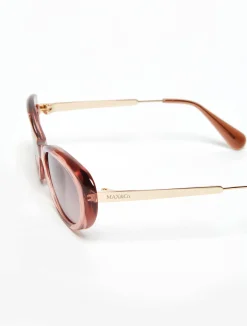 Oval cat-eye glasses
