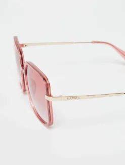 Oversized square sunglasses