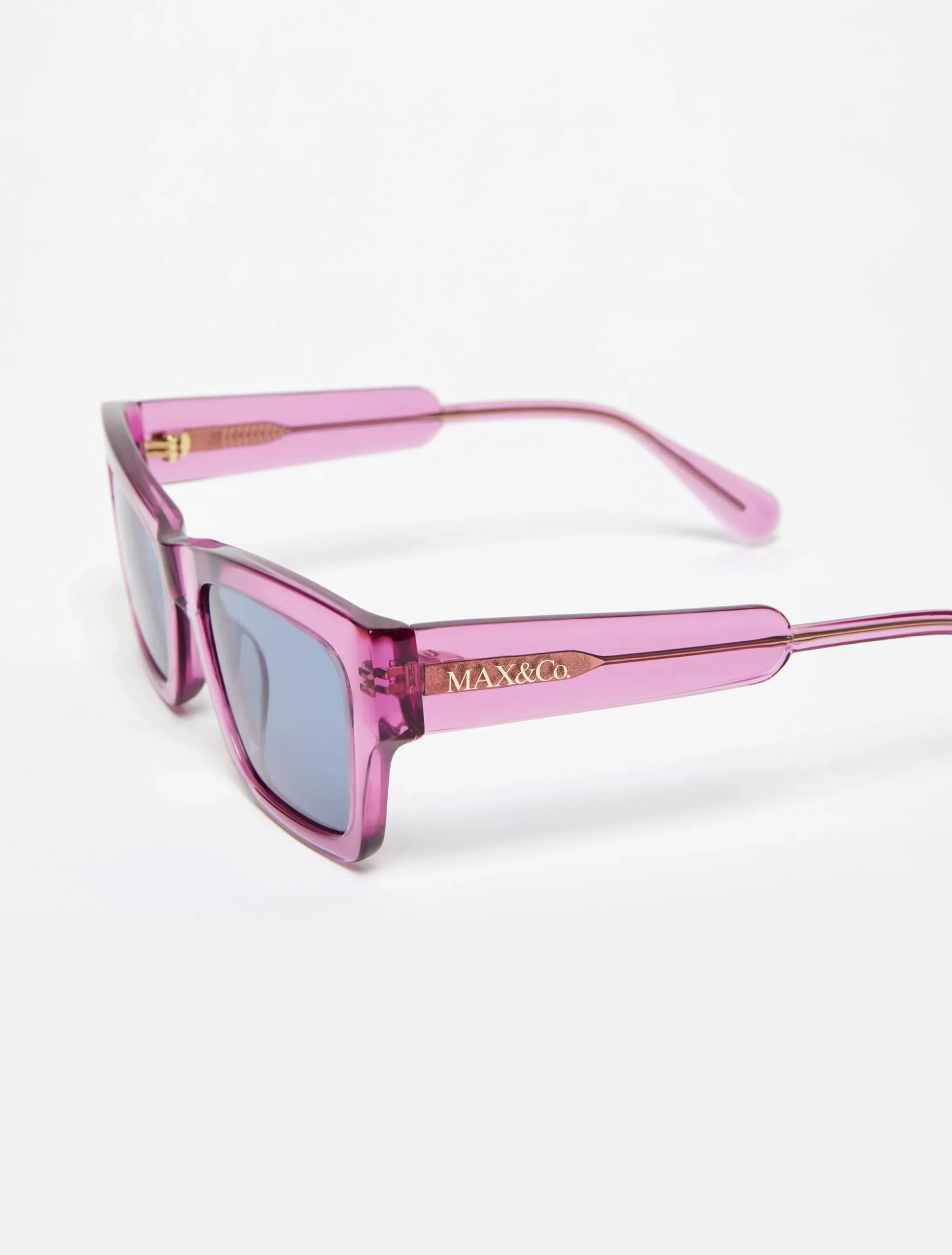 Rectangular acetate glasses