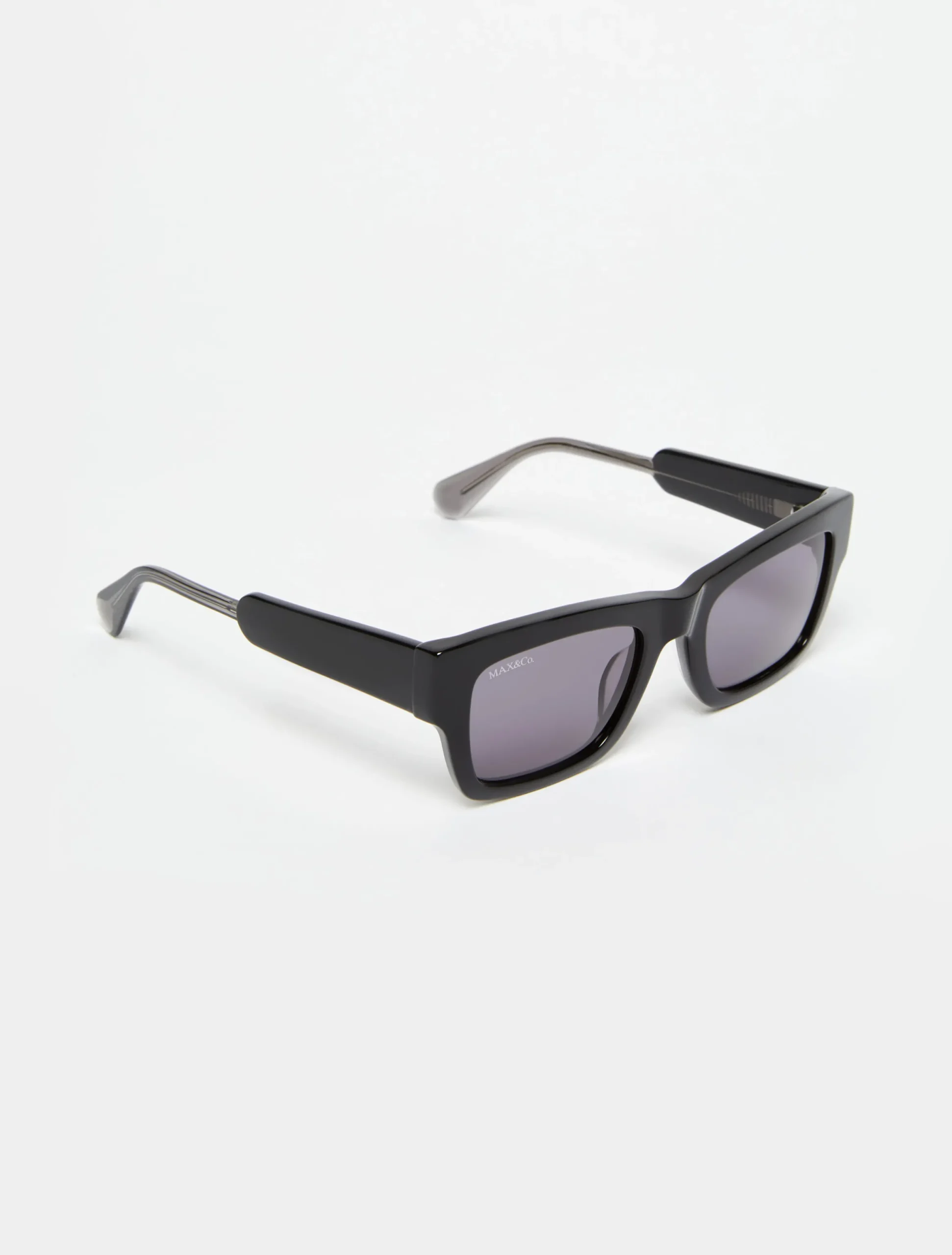 Rectangular acetate glasses