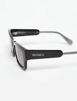 Rectangular acetate glasses