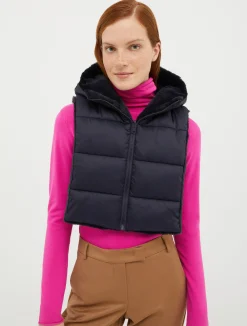 Reversible hood collar
