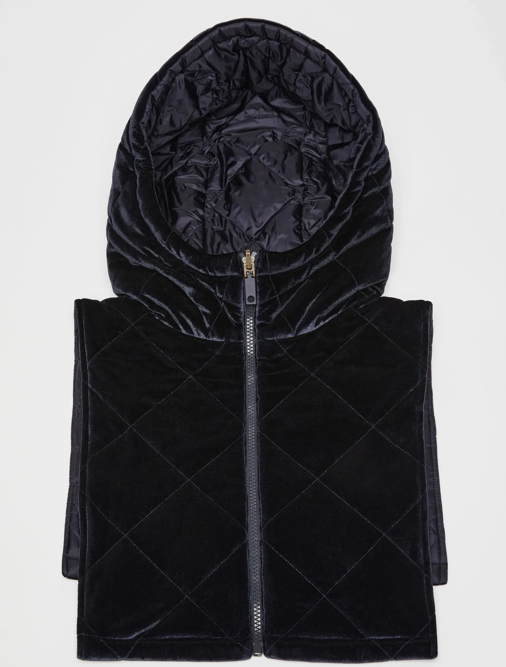 Reversible hooded collar