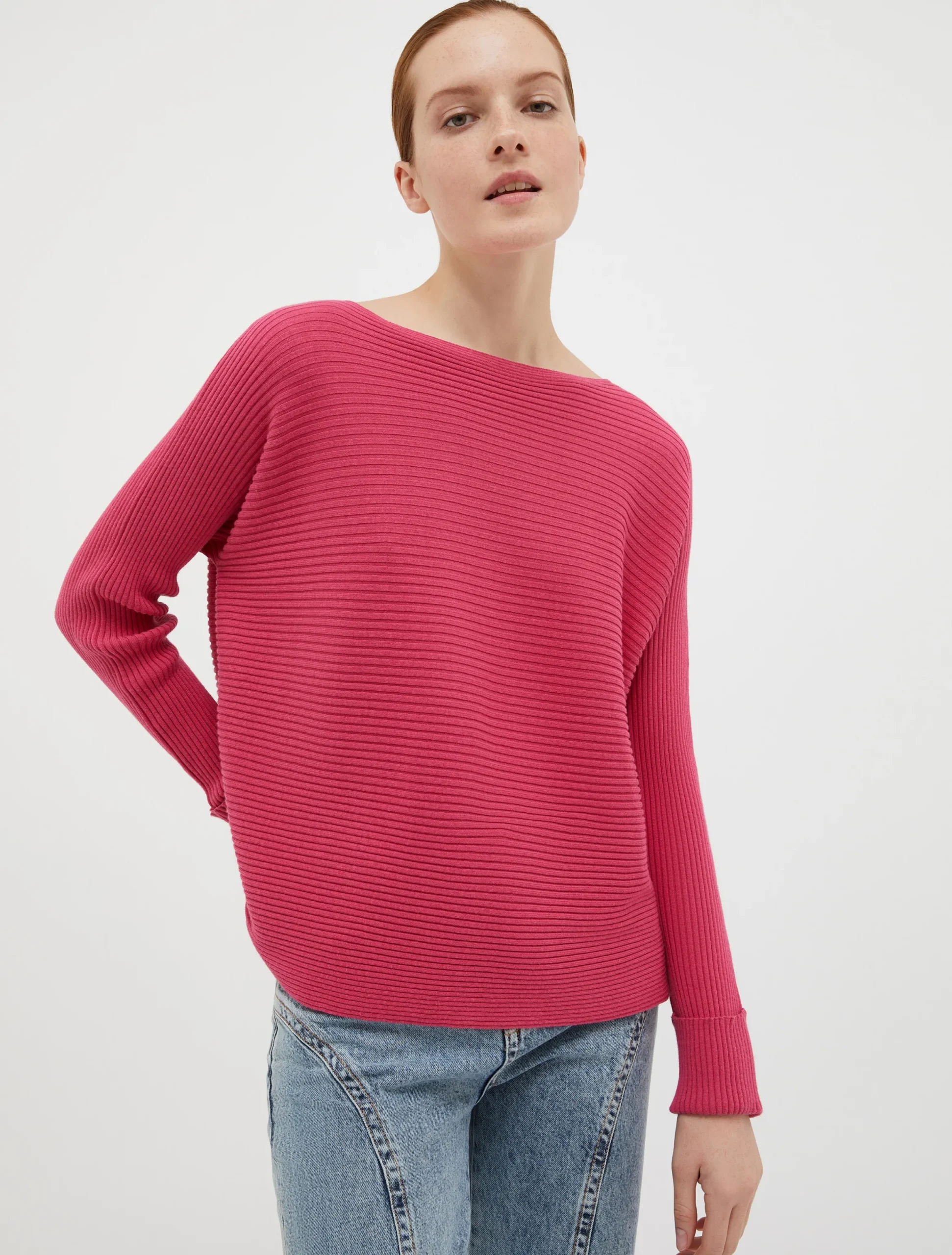 Ribbed knitted jumper