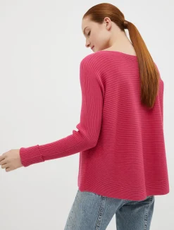 Ribbed knitted jumper