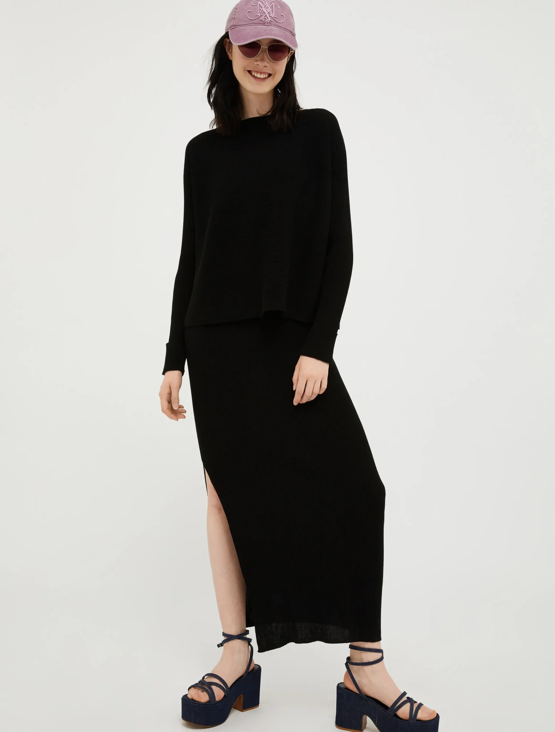 Ribbed knitted jumper