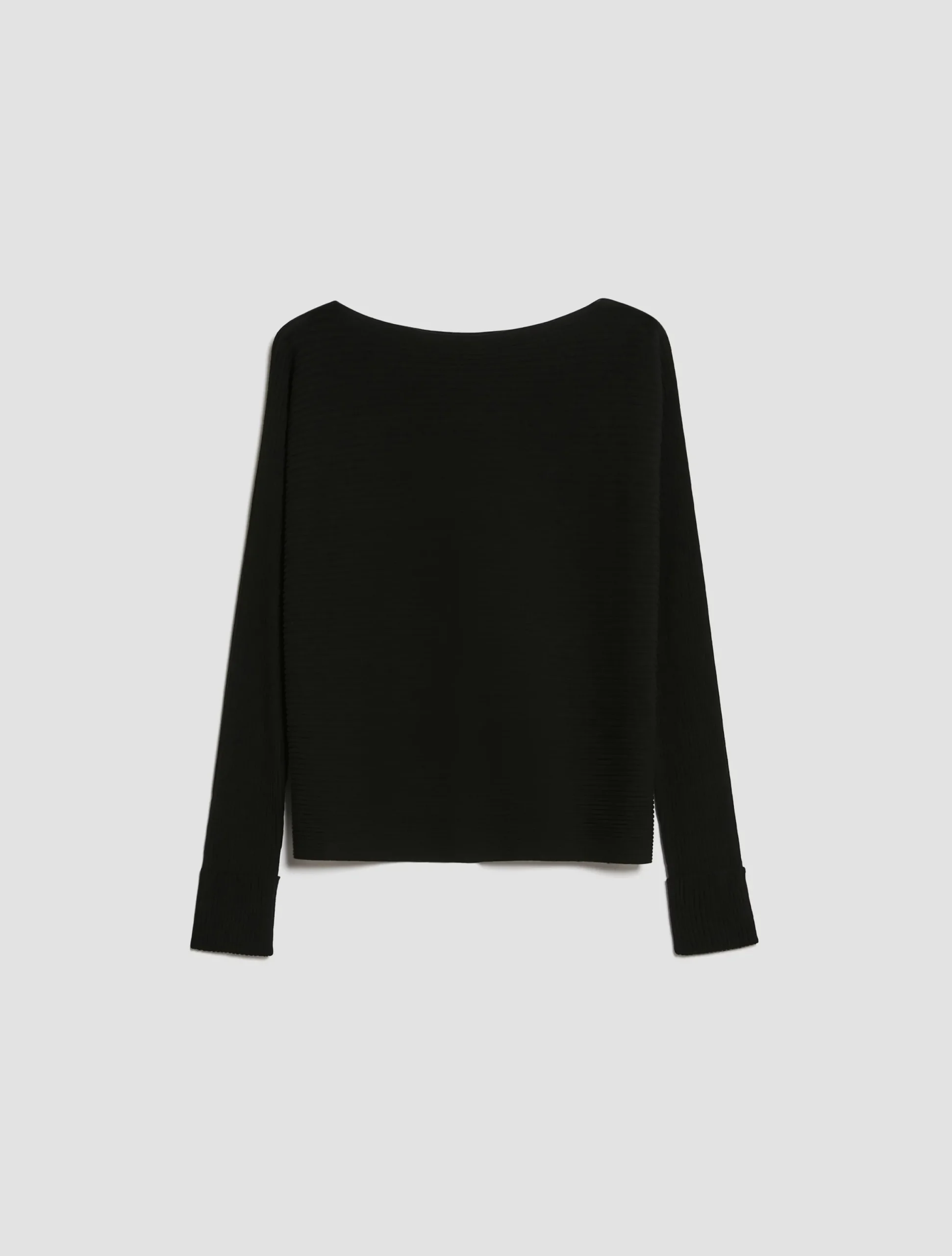 Ribbed knitted jumper
