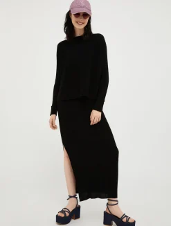 Ribbed knitted maxi dress
