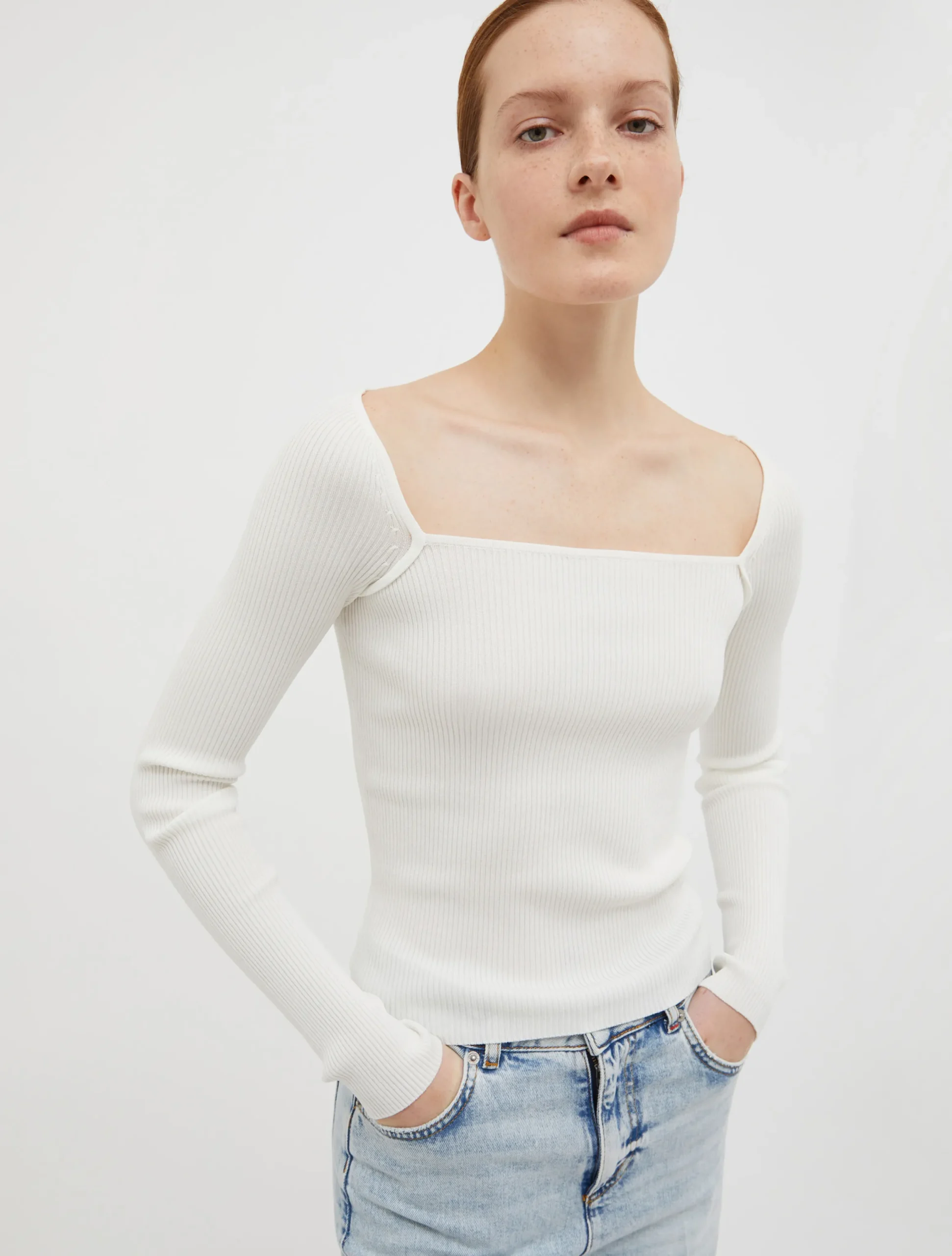 Ribbed slim-fit jumper