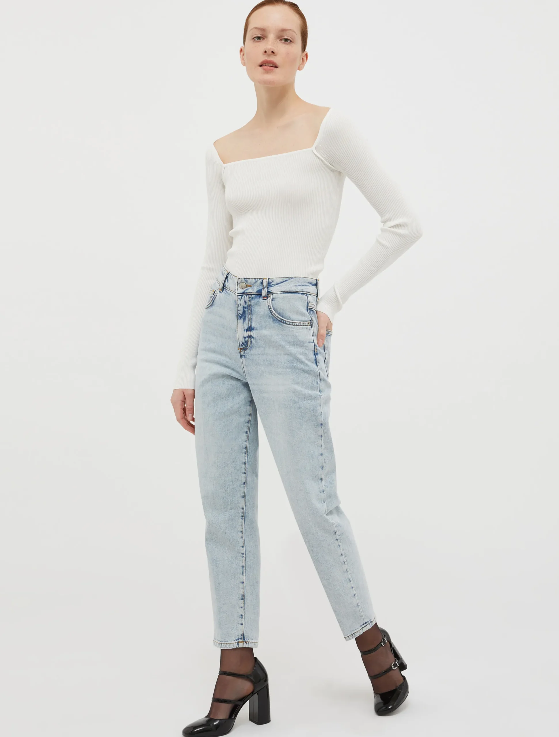 Ribbed slim-fit jumper