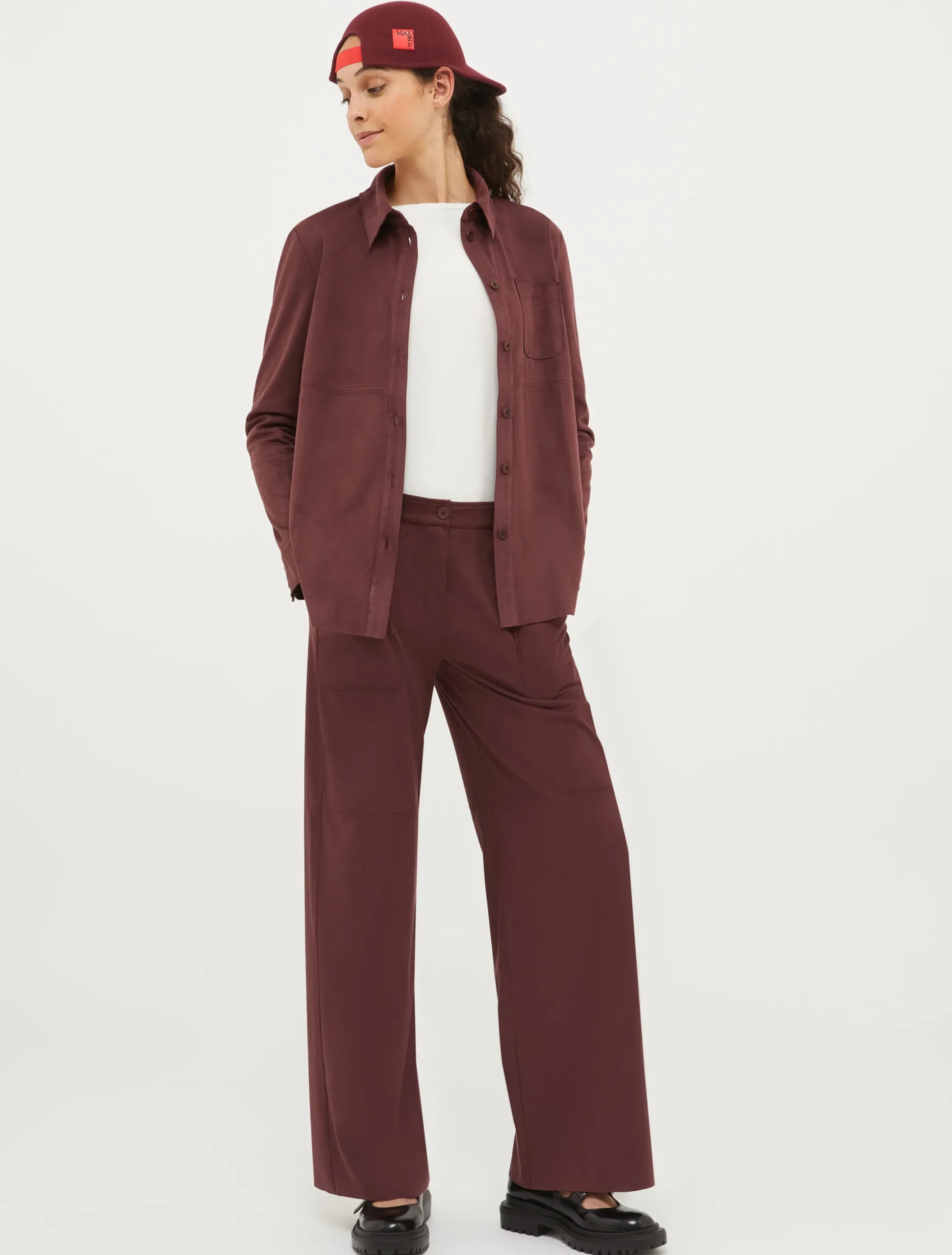 Slim-fit boat-neck jumper