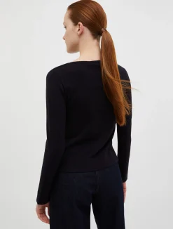 Slim-fit boat-neck jumper