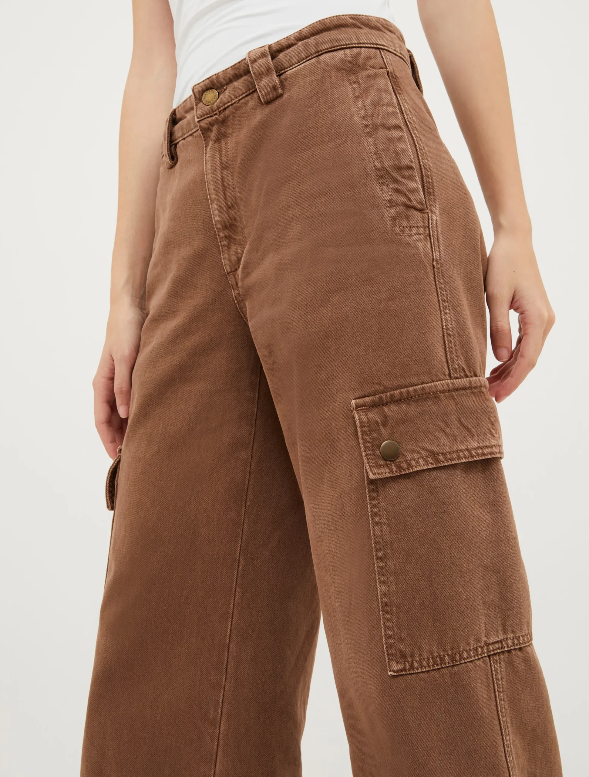 Straight-cut cargo trousers