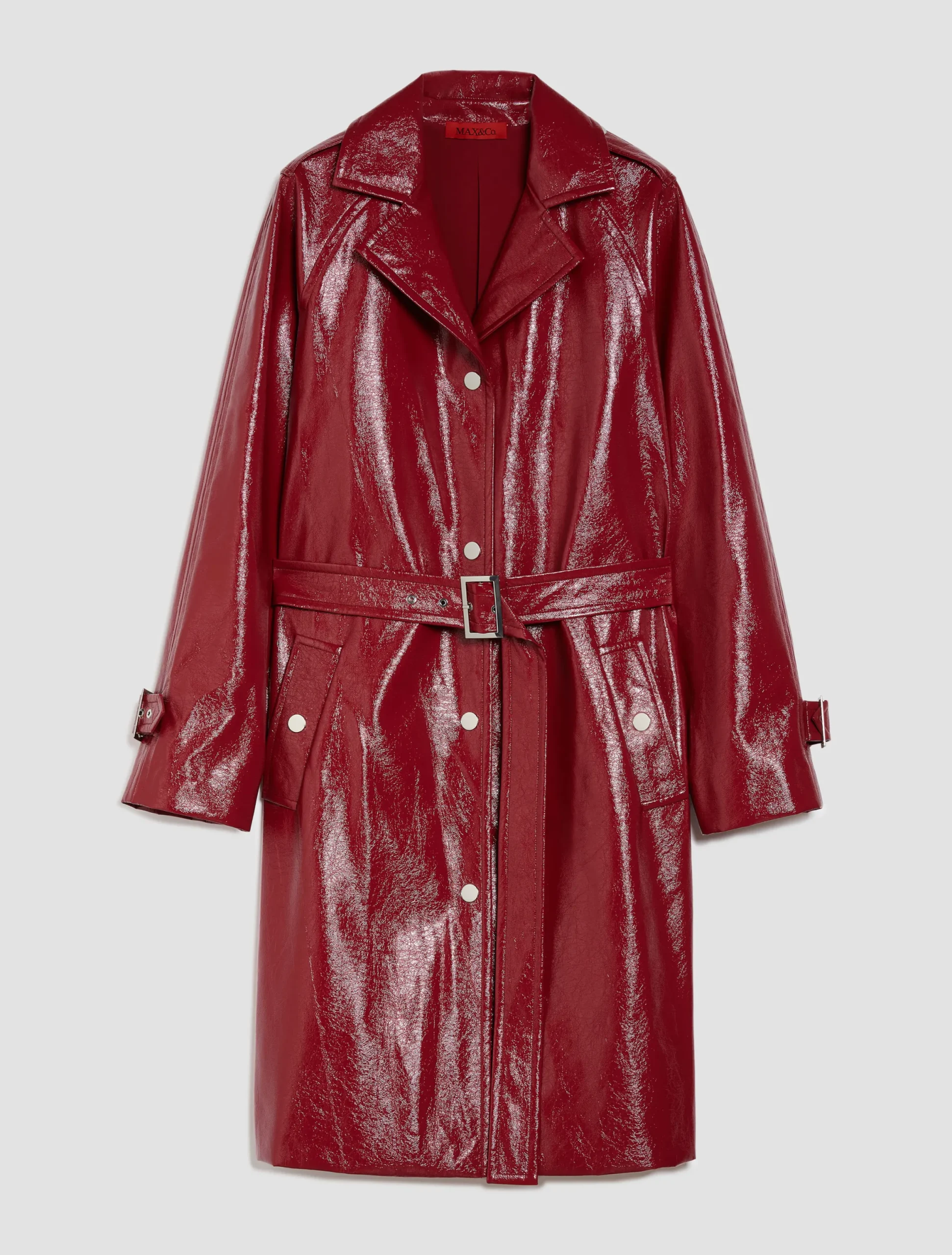 Trench coat in glossy patent leather