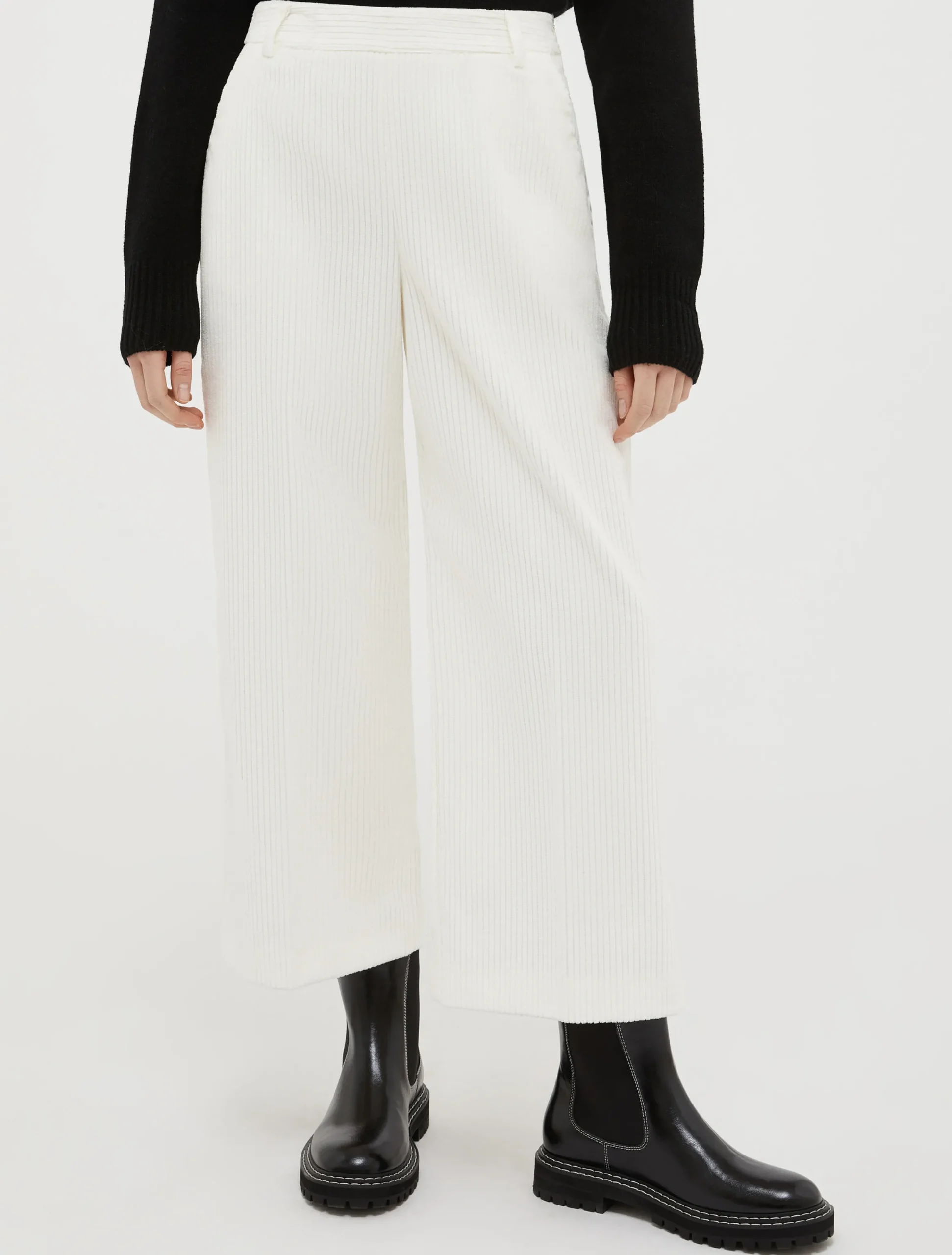 Wide corduroy trousers