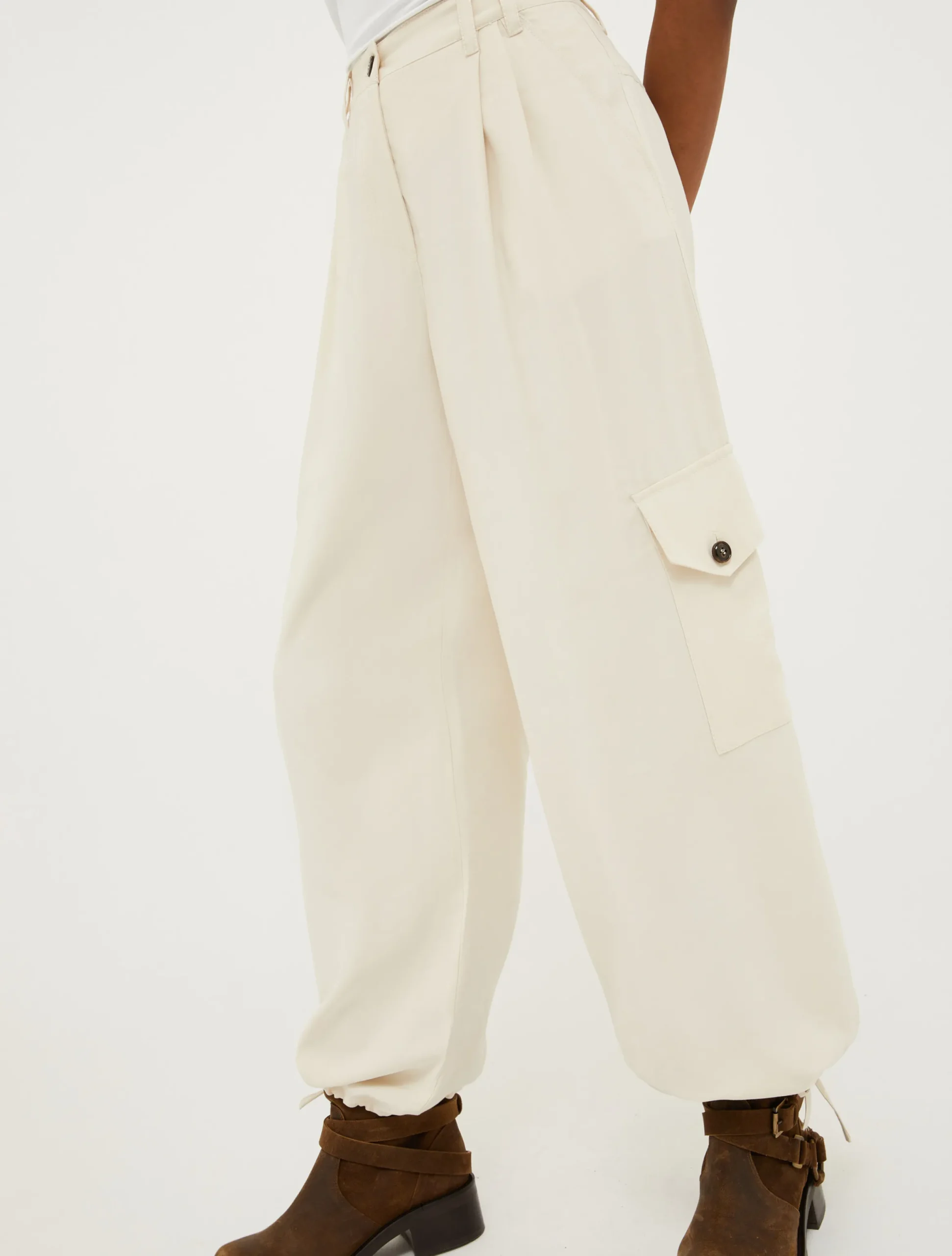 Wide-leg twill cargo trousers