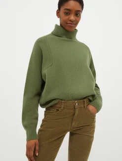 Wool-blend turtleneck